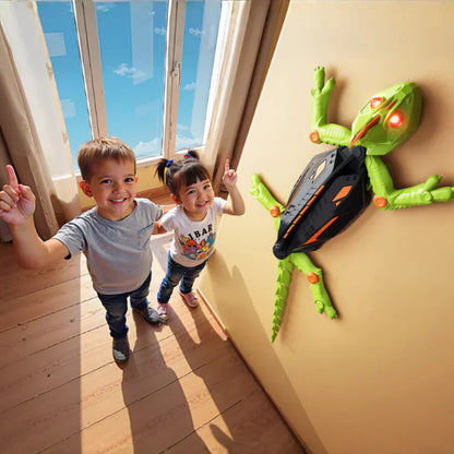Wall Climbing Gecko